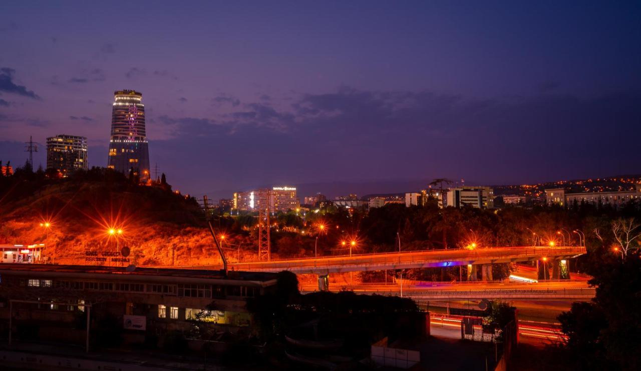 Laguna Hotel Tbilisi Buitenkant foto